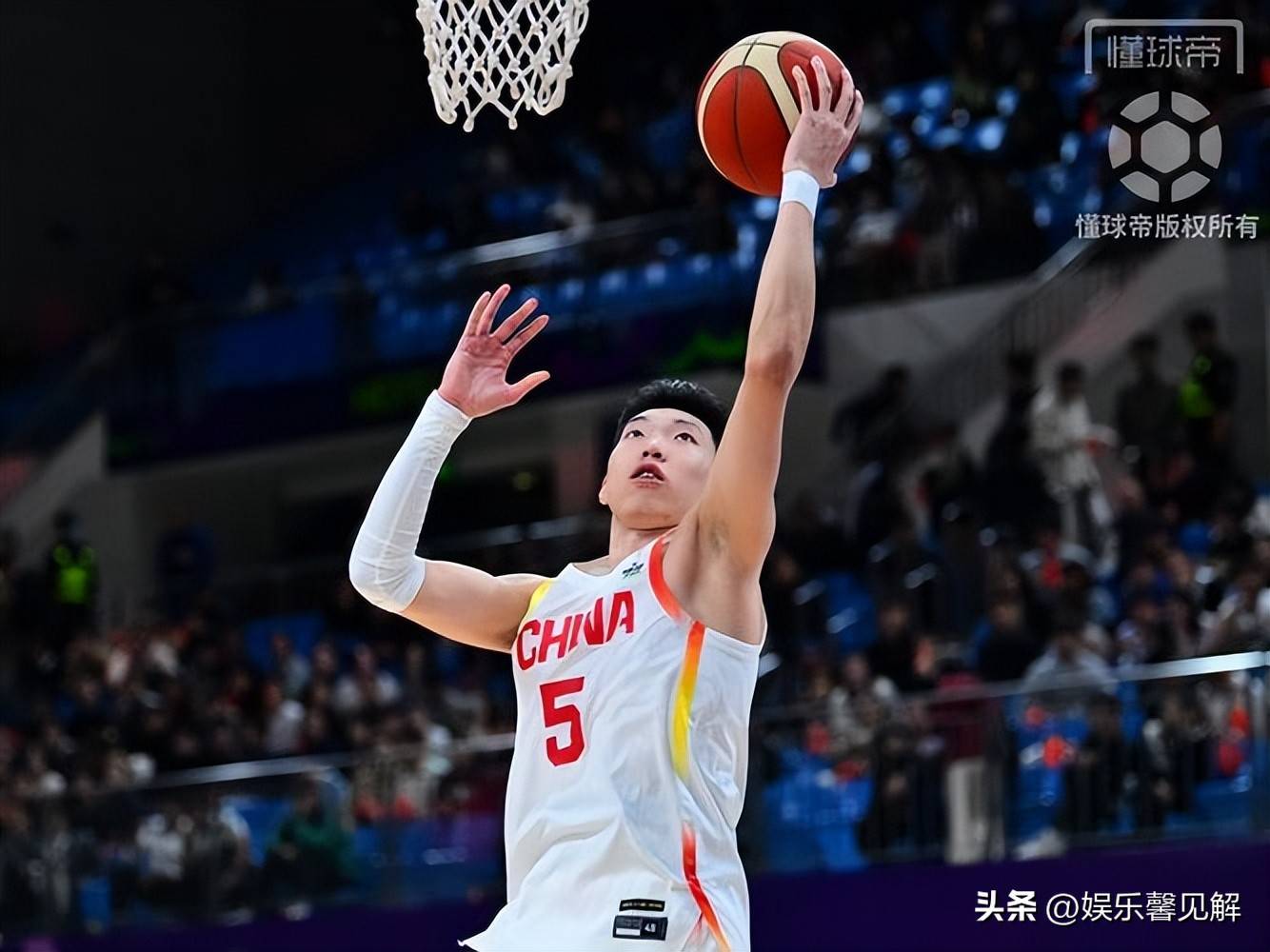 CBA常规赛集结日再迎强敌,深圳男篮止住颓势,主帅态度——更衣室稳定,年轻球员得到机会的简单介绍 CBA常规赛集结日再迎强敌,深圳男篮止住颓势,主帅态度——更衣室稳定,年轻球员得到机会的简单介绍