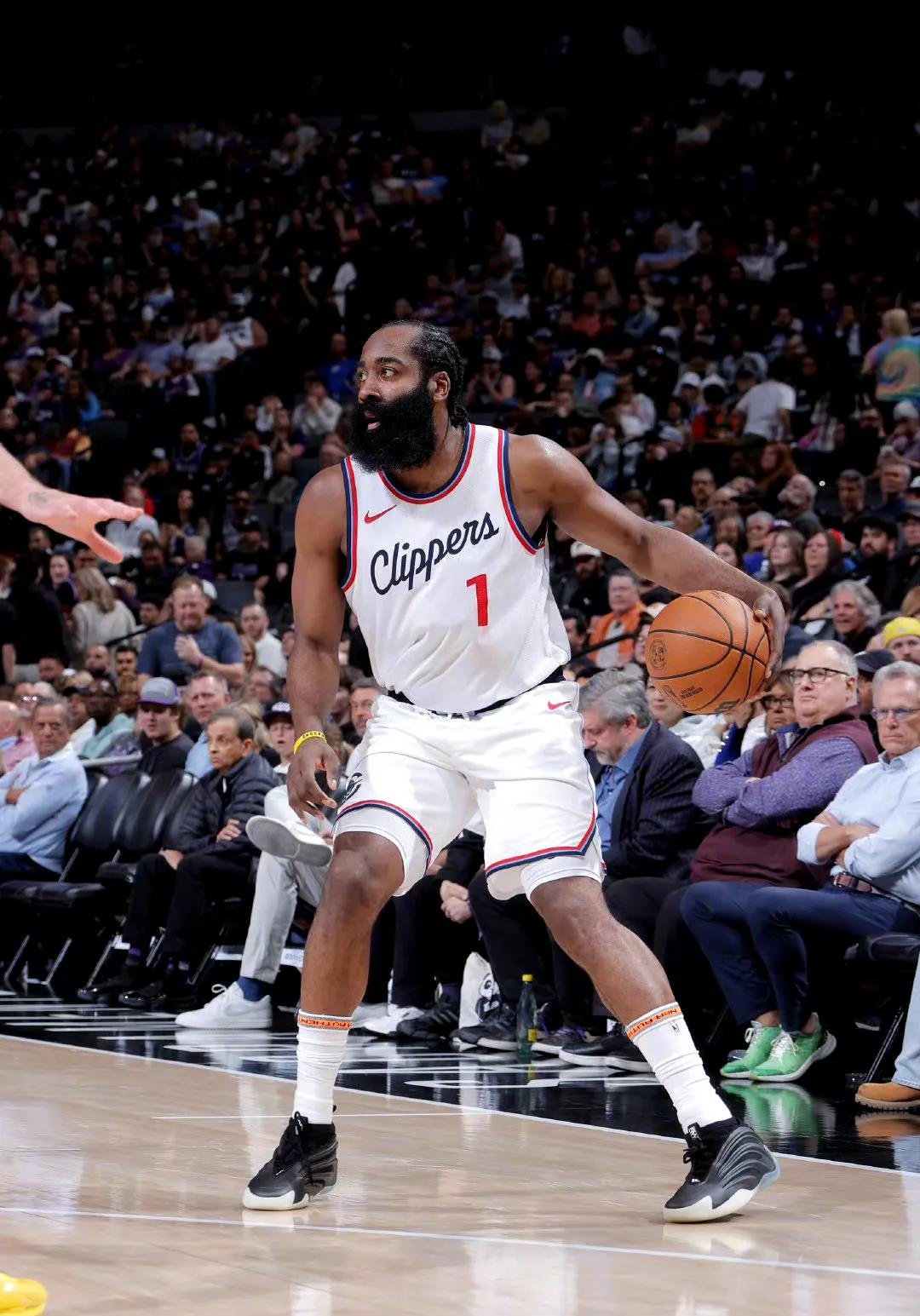 赛地聚焦：NBA常规赛转会期热度飙升，里昂防线松动，震撼外界，纪律约束更严格(安东尼0809赛季常规赛十佳球)