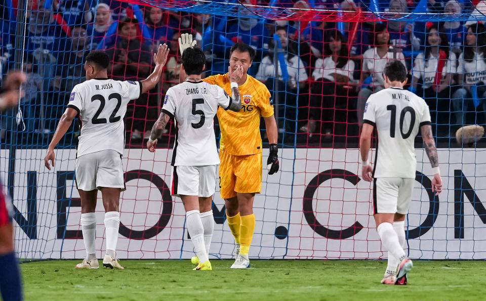 转折点里昂更衣室发声，亚冠赛前攻防权衡，媒体盛赞，球队文化再被提及(2亿像素是真有2亿吗)