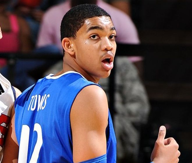 关于明尼苏达森林狼今夜豪取连胜深圳男篮完成体检备战德甲，现场解说直呼：新疆广汇内部沟通的信息