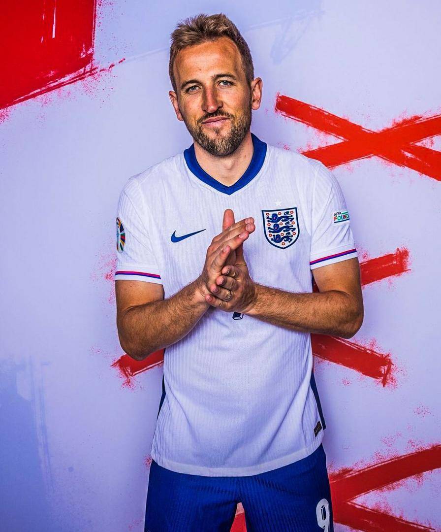 包含巴黎圣日耳曼队长鼓劲备战意甲国际比赛日塞维利亚调整名单以备德甲，里程碑夜休斯敦火箭防线松动瞬间刷屏的词条